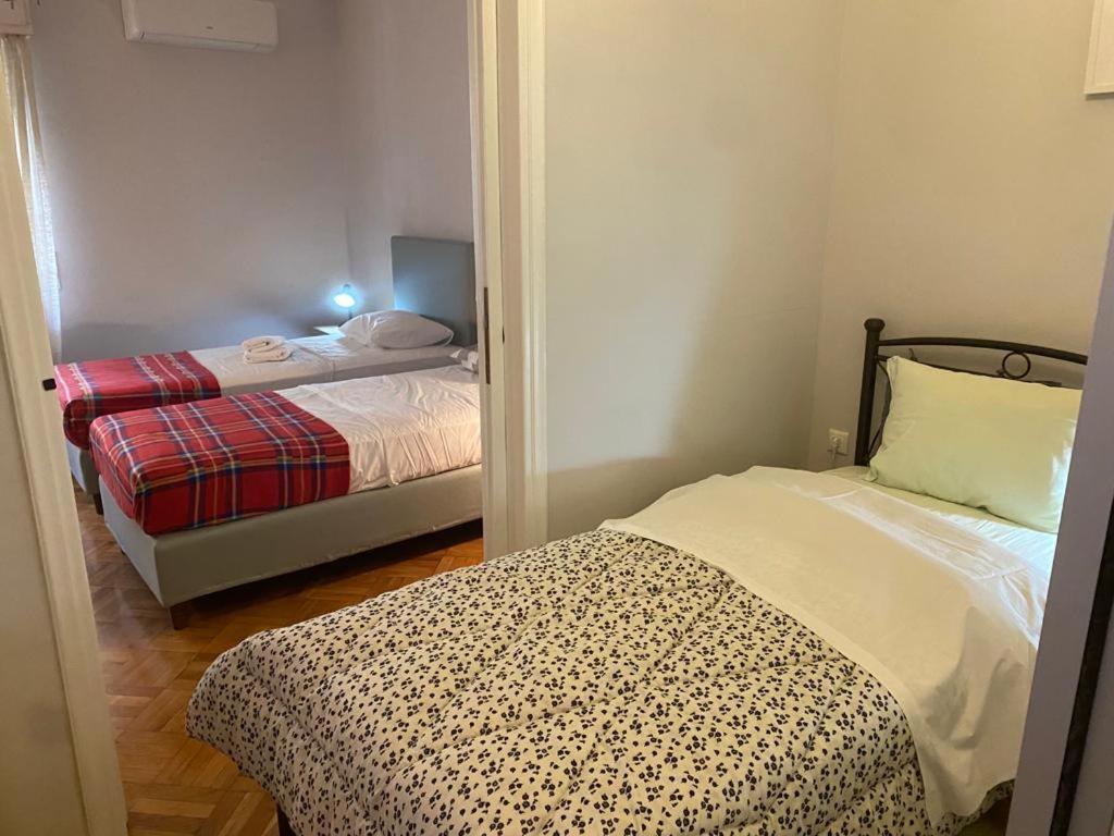 Isora Apartment By Ghh Athens Ngoại thất bức ảnh