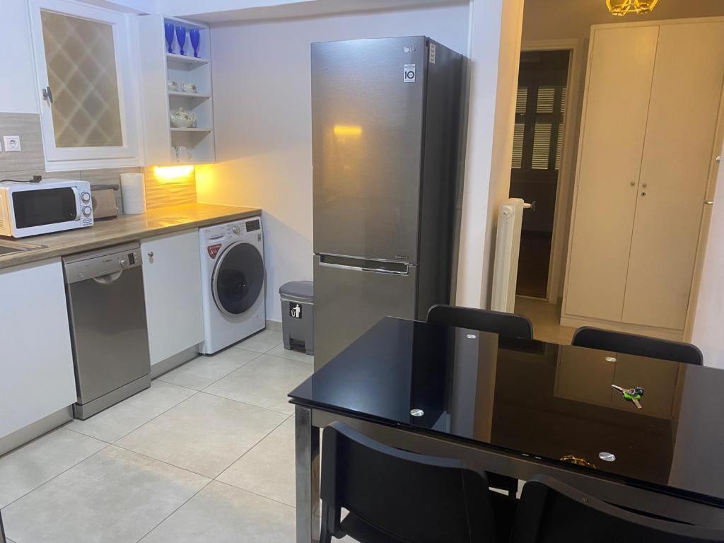 Isora Apartment By Ghh Athens Ngoại thất bức ảnh