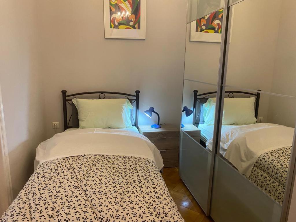 Isora Apartment By Ghh Athens Ngoại thất bức ảnh
